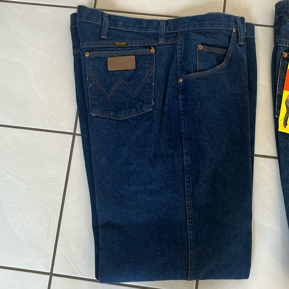 New men’s wrangler jeans. 46x30. Cowboy cut. Original Fit